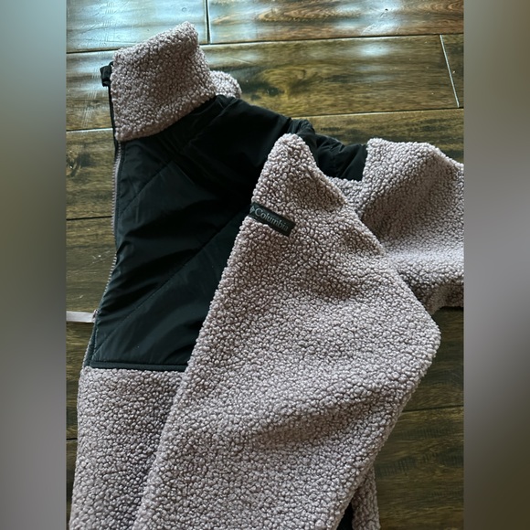 Columbia Fleece Zip Up - Picture 8 of 9